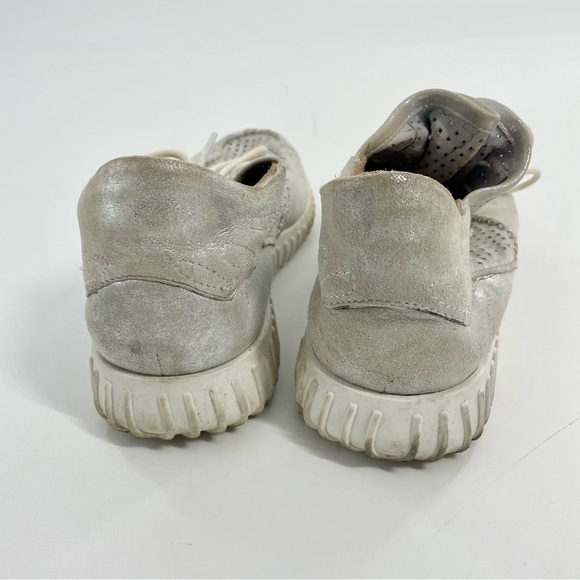 Diba True Poker Hand Perforated Silver Metallic Leather Lace-Up Sneakers 8 - Picture 8 of 11